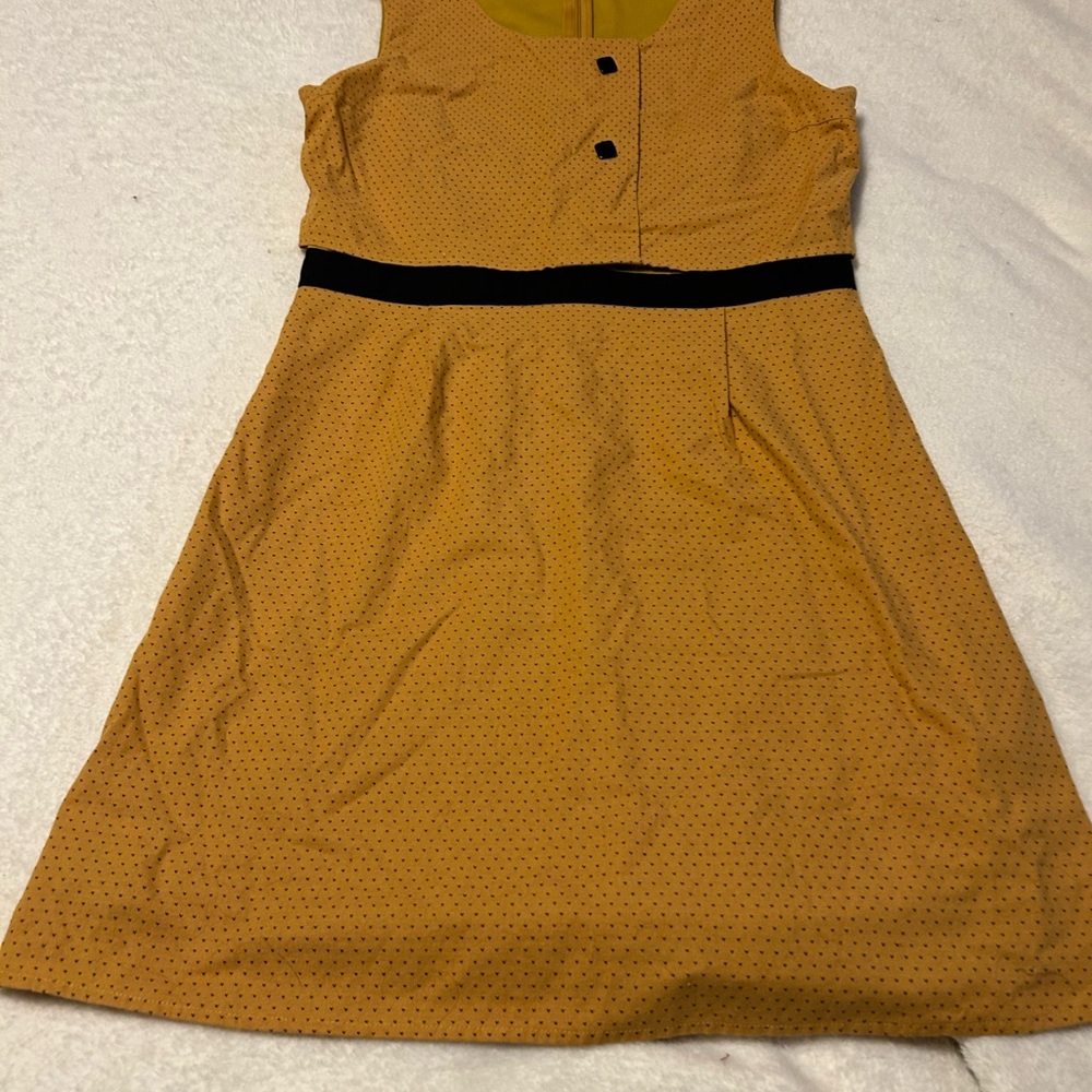 Adorable Mustard Midi Dress with Black Accents